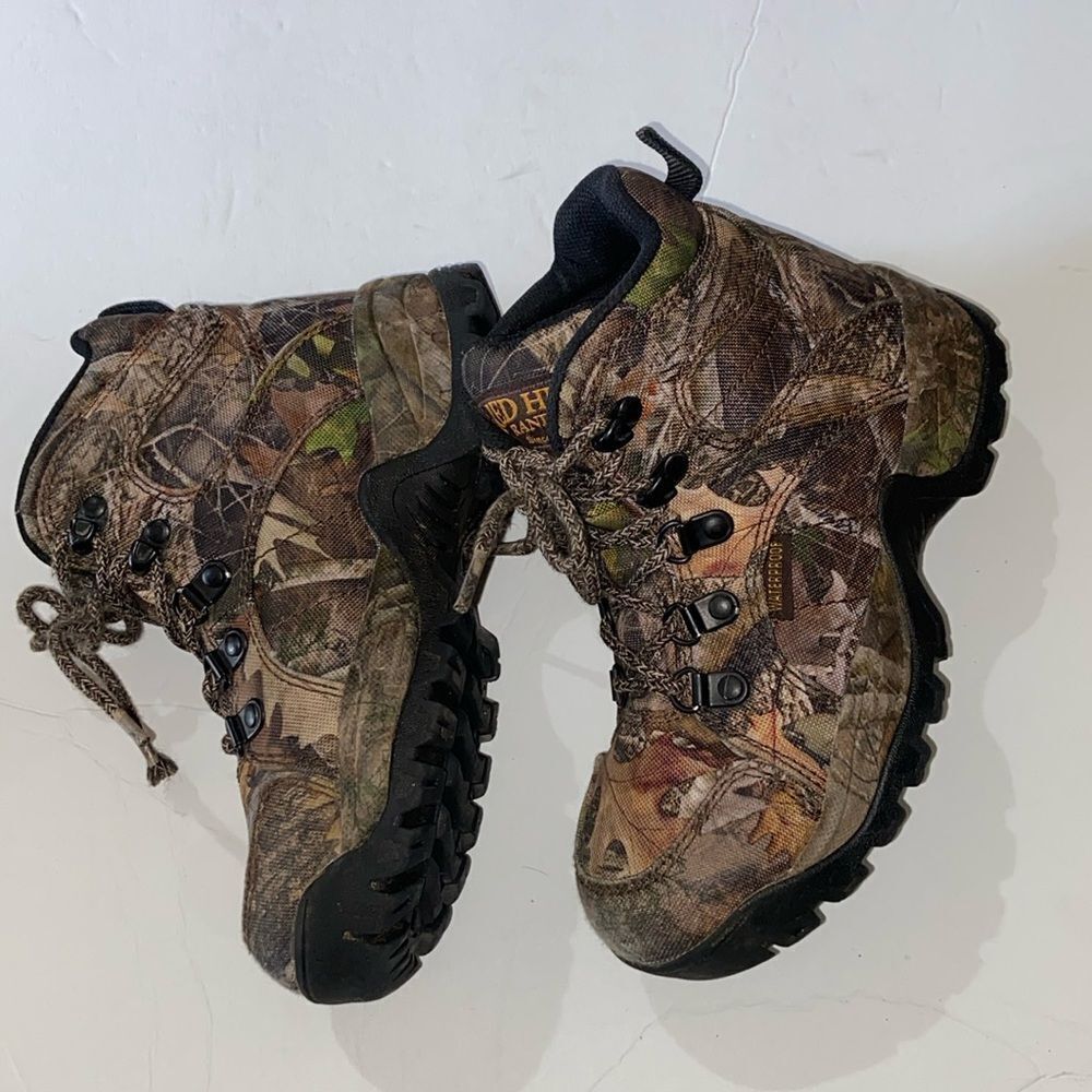 Red Heard Brand Co Since 1856 Waterproof Shoes Boots Size 2 US